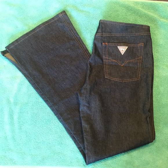 Guess Dark Wash Low-Rise Flare Jeans size 30 - Picture 1 of 7